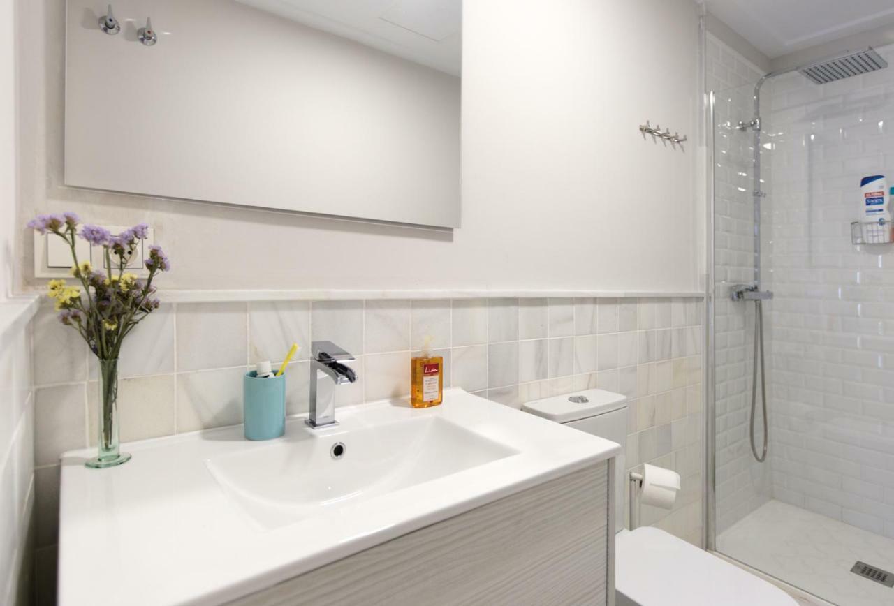 Apartamento De Diseno Con Jacuzzi Privado Granada Dış mekan fotoğraf