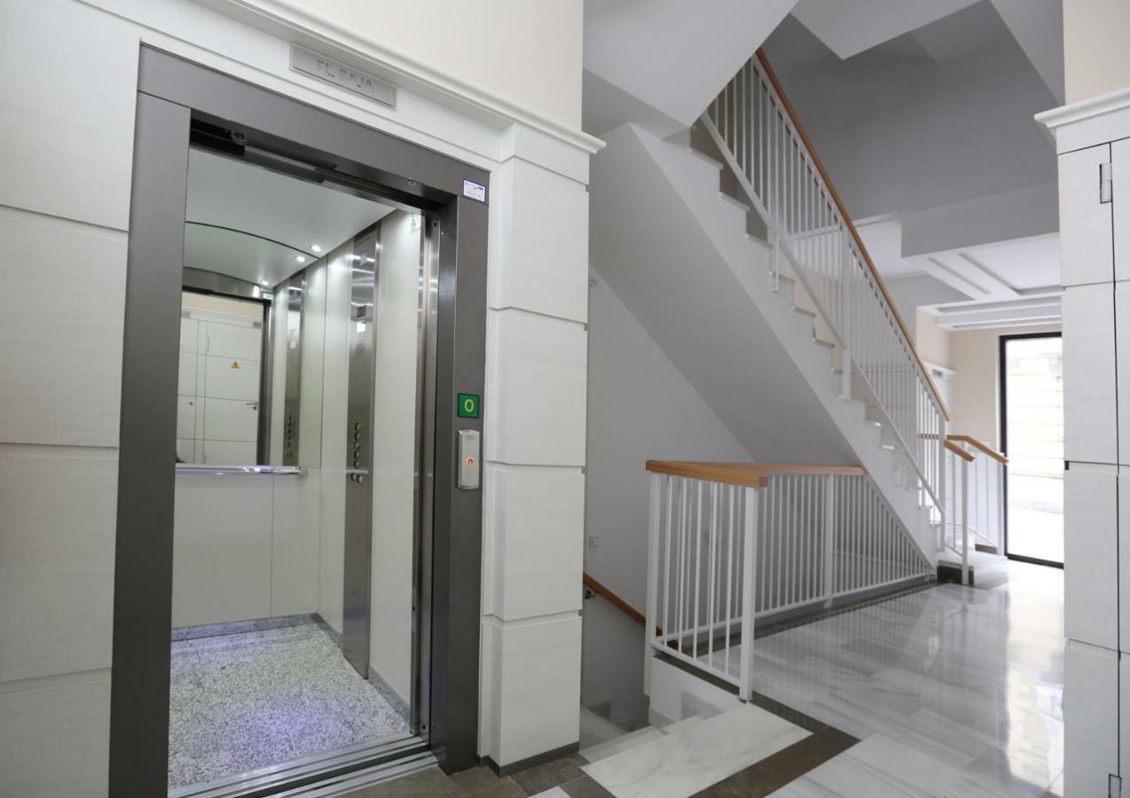Apartamento De Diseno Con Jacuzzi Privado Granada Dış mekan fotoğraf